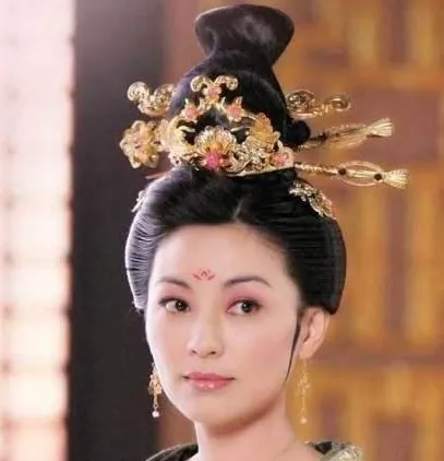 窦氏 头像