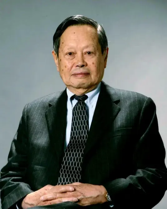 杨振宁